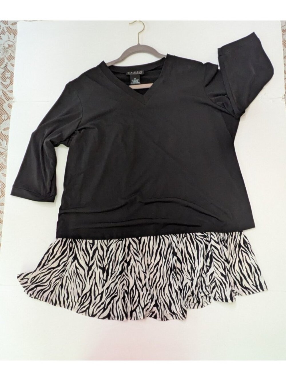 Dialogue 2 Pc Outfit Zebra Skirt and Black Knit V Neck Top Set Size 2X